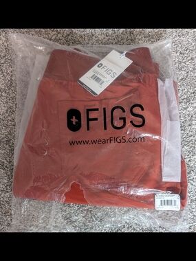 FIGS Yola Skinny Scrub Pants Women’s Size Small Petite Auburn Yoga Waistband NEW